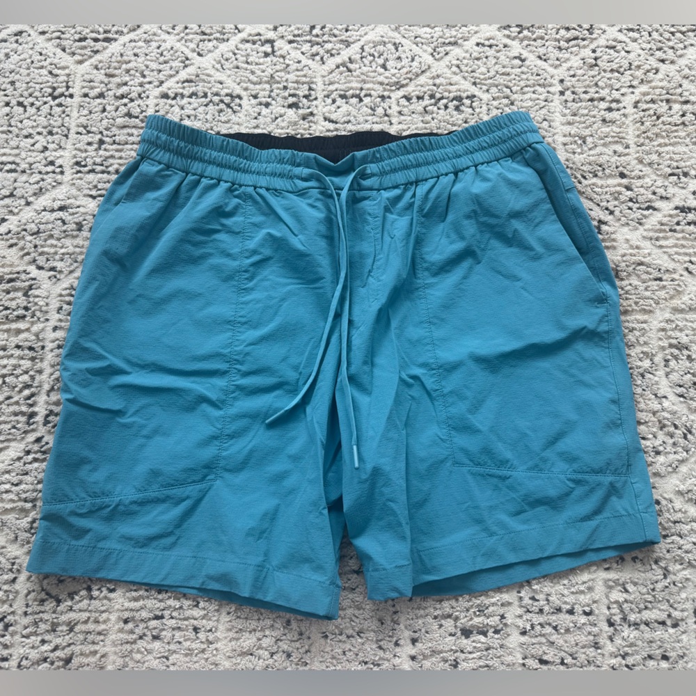 Lululemon men’s Bowline Short size xl
